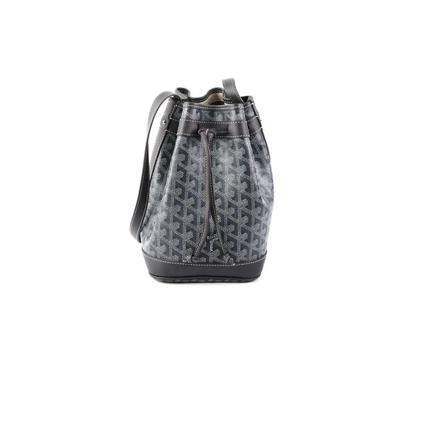 Petit Flot Goyard  A BUCKETFUL OF COLOURS Timeless black, earthy