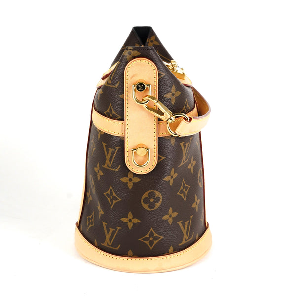 Shop Louis Vuitton MONOGRAM 2018-19FW Duffle Bag (M43587) by nanaluna