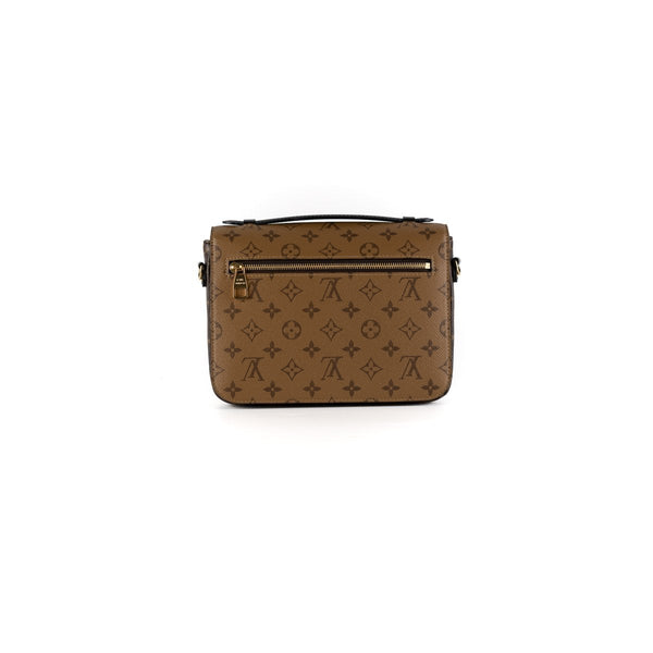 Louis Vuitton Pochette Metis - Designer WishBags