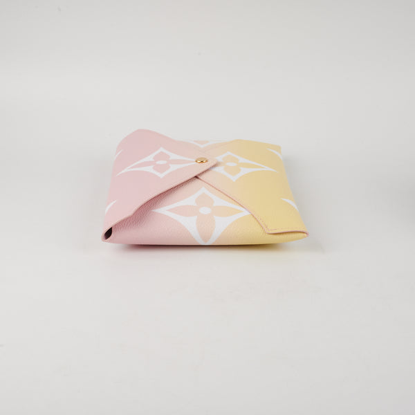 Louis Vuitton Limited Edition By the Pool Kirigami Single Small Envelope  Pouch in Peach Mist - SOLD