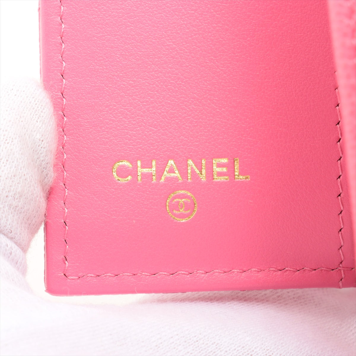 Chanel PVC Round Filigree Clutch on Chain Translucent Pink - THE PURSE  AFFAIR