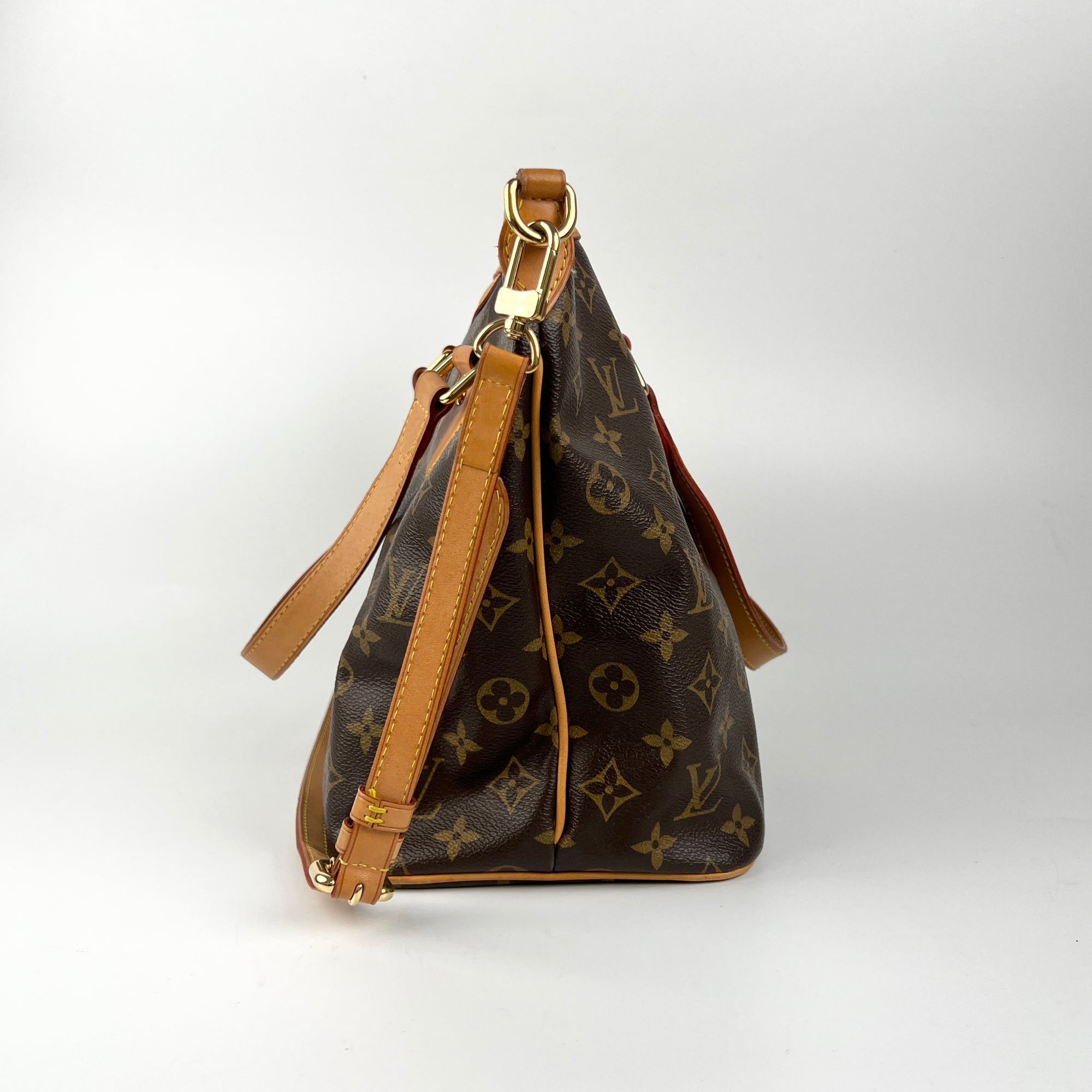 Louis Vuitton Palermo PM Monogram Shoulder Bag in 2023