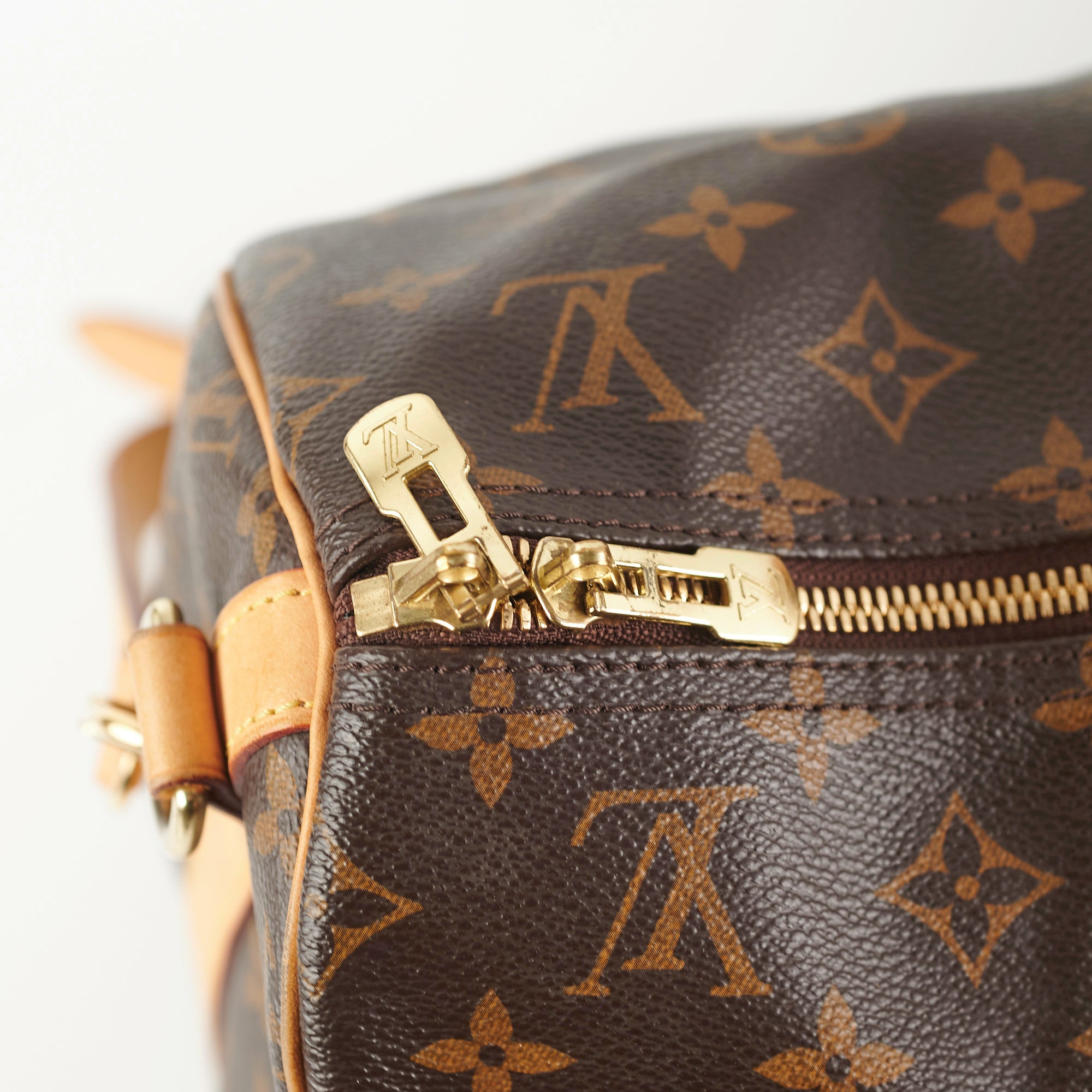 Louis Vuitton Speedy 40 Bandouliere Monogram - THE PURSE AFFAIR