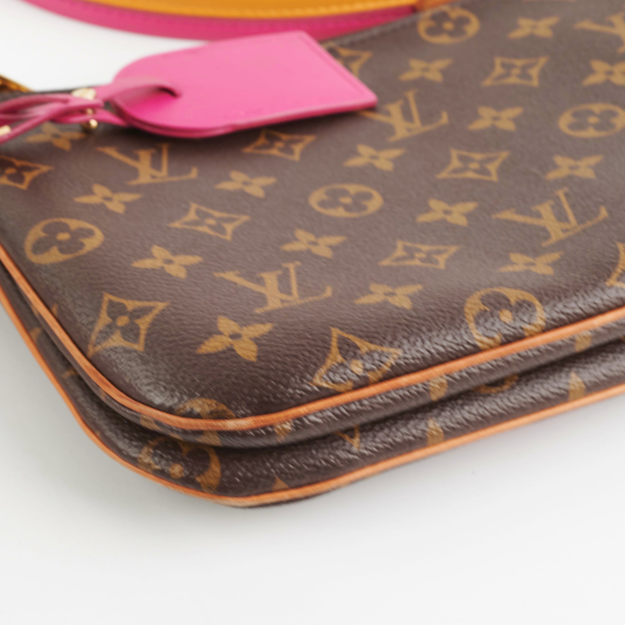 Louis Vuitton Loretta Crossbody Shoulder Bag Monogram M44053