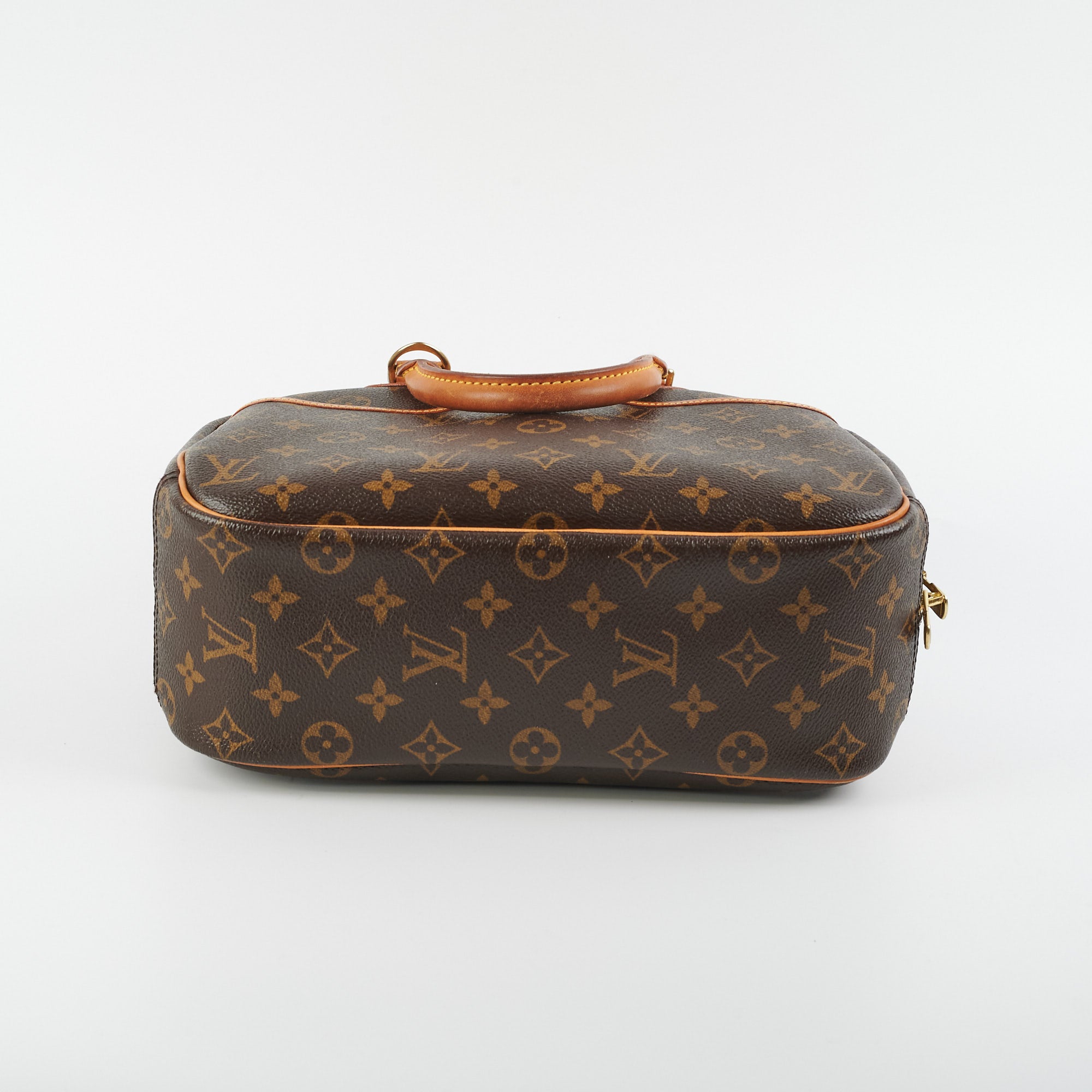 Louis Vuitton Deauville Shoulder Bags
