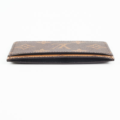 Louis Vuitton Flat Cardholder Reverse Monogram (can fit up to 5 cards),  Luxury, Bags & Wallets on Carousell