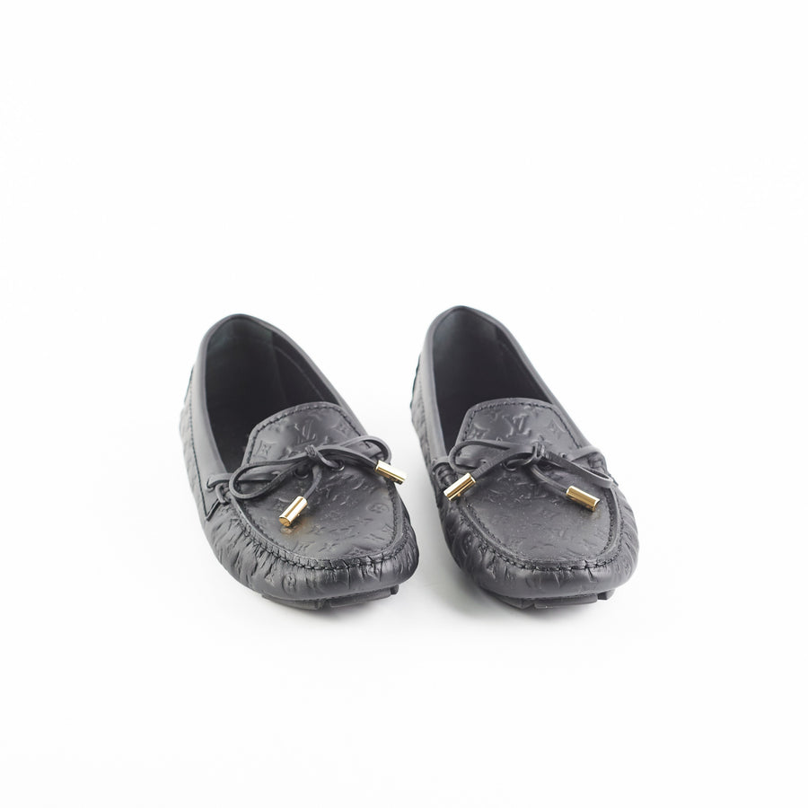 Louis Vuitton 1ABHJZ Gloria Flat Loafer , Black, 39.5