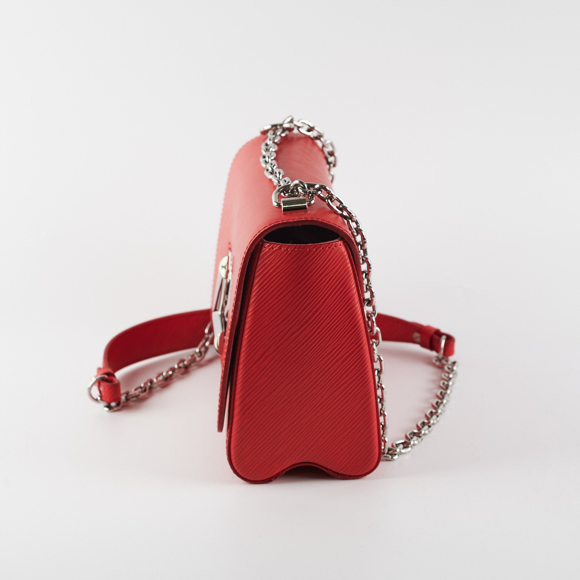 Louis Vuitton Red Twist MM Leather ref.142517 - Joli Closet