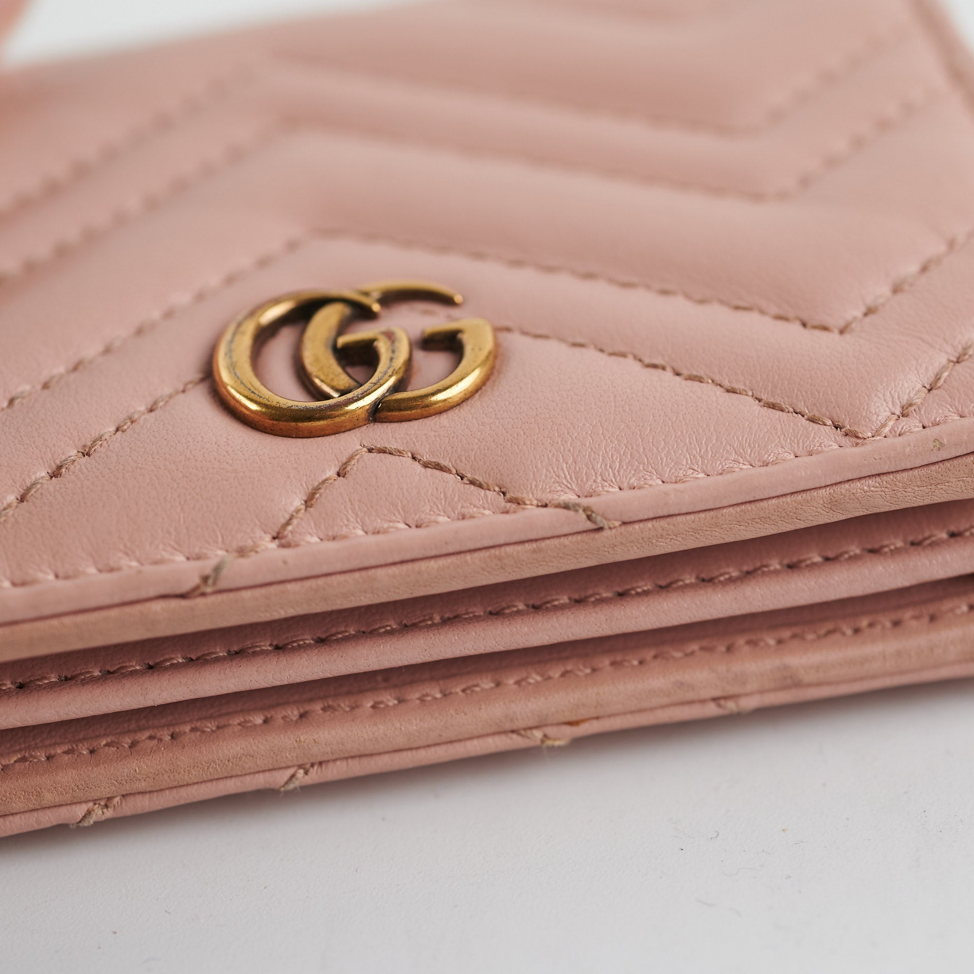 Gucci marmont pink discount wallet