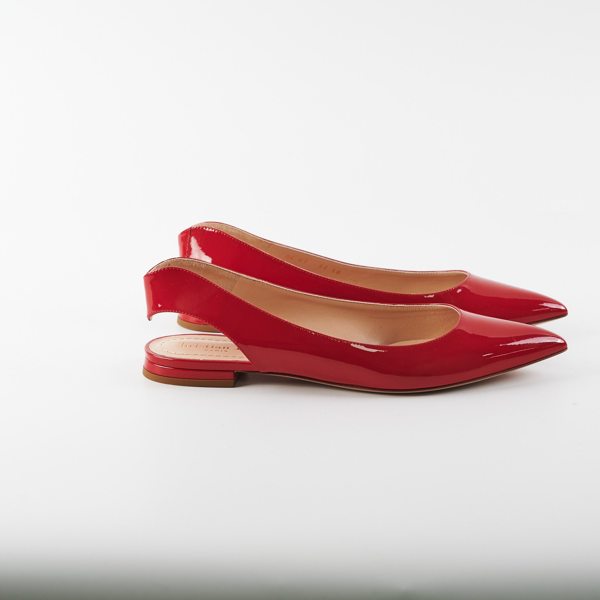 Dreamy rose patent leather ballet flats Louis Vuitton Red size 38 EU in  Patent leather - 34338087