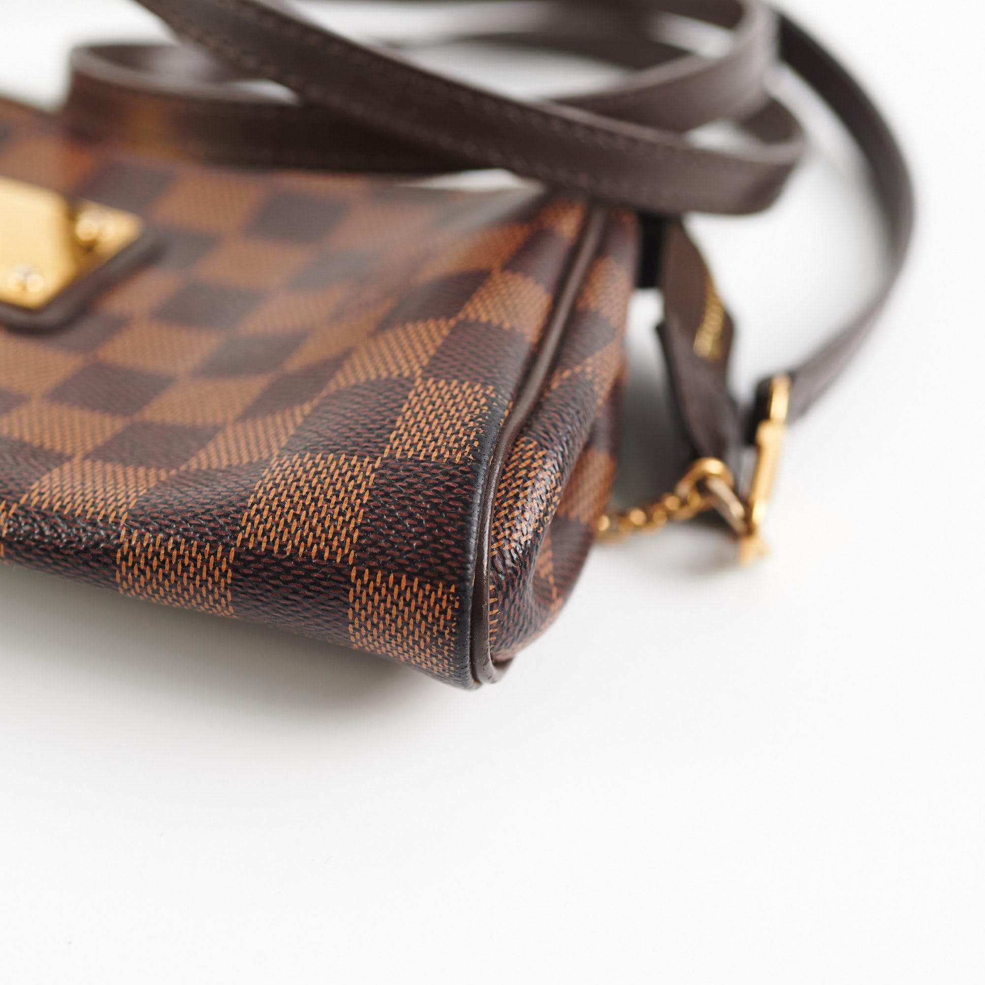 LV Eva Clutch with Chain and Strap in Damier Ebene Canvas GHW – Brands Lover