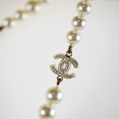 Chanel Pearl Long CC Logo Necklace Costume Jewellery