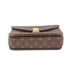 Louis Vuitton Pochette Metis Monogram