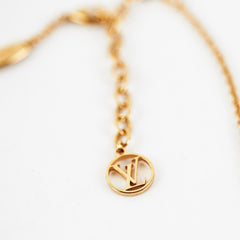 Louis Vuitton Necklace Pearls