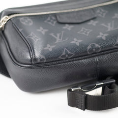 Louis Vuitton Men's Bum Bag Black Monogram