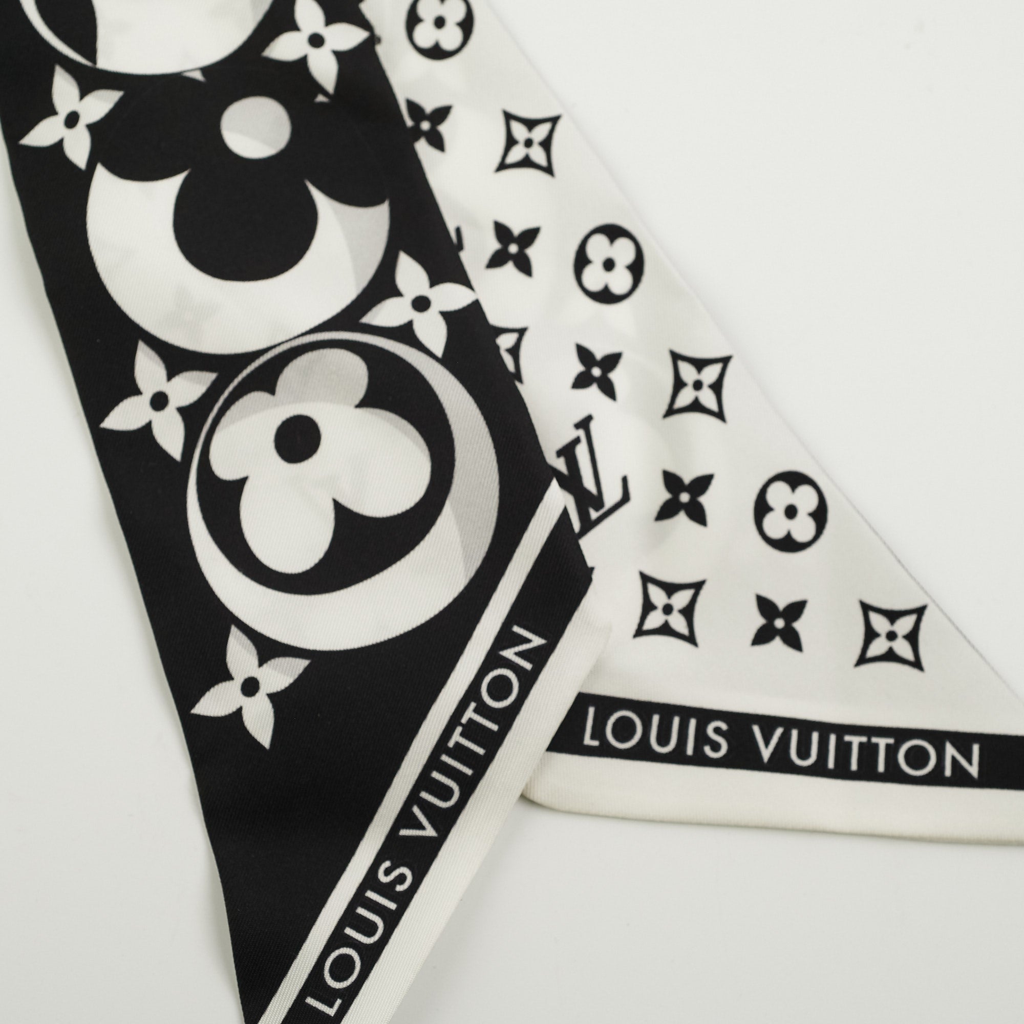Louis vuitton headband hi-res stock photography and images - Alamy