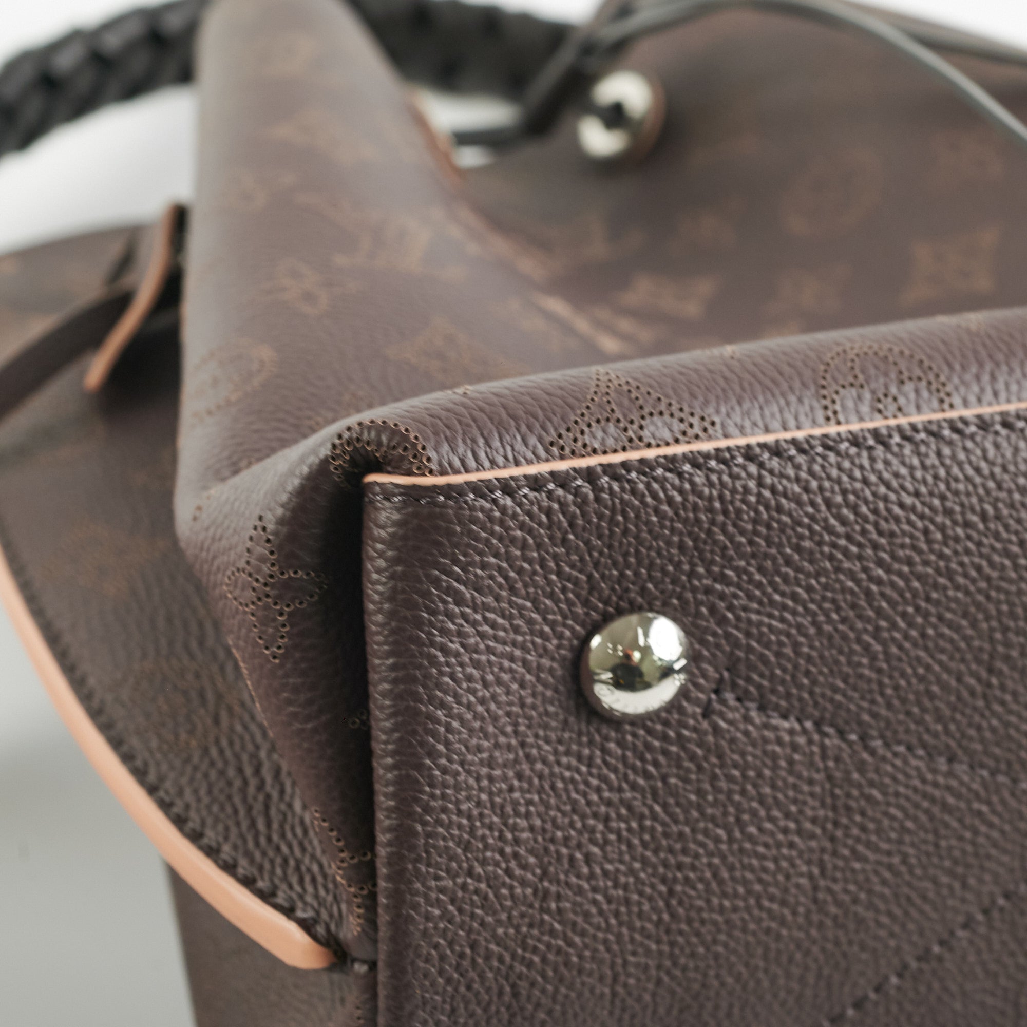 Rare Louis Vuitton Muria Mahina Bucket Bag Satchel Brown Leather