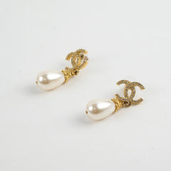 Chanel CC Logo Pearl Drop Earrings Costume Jewellery