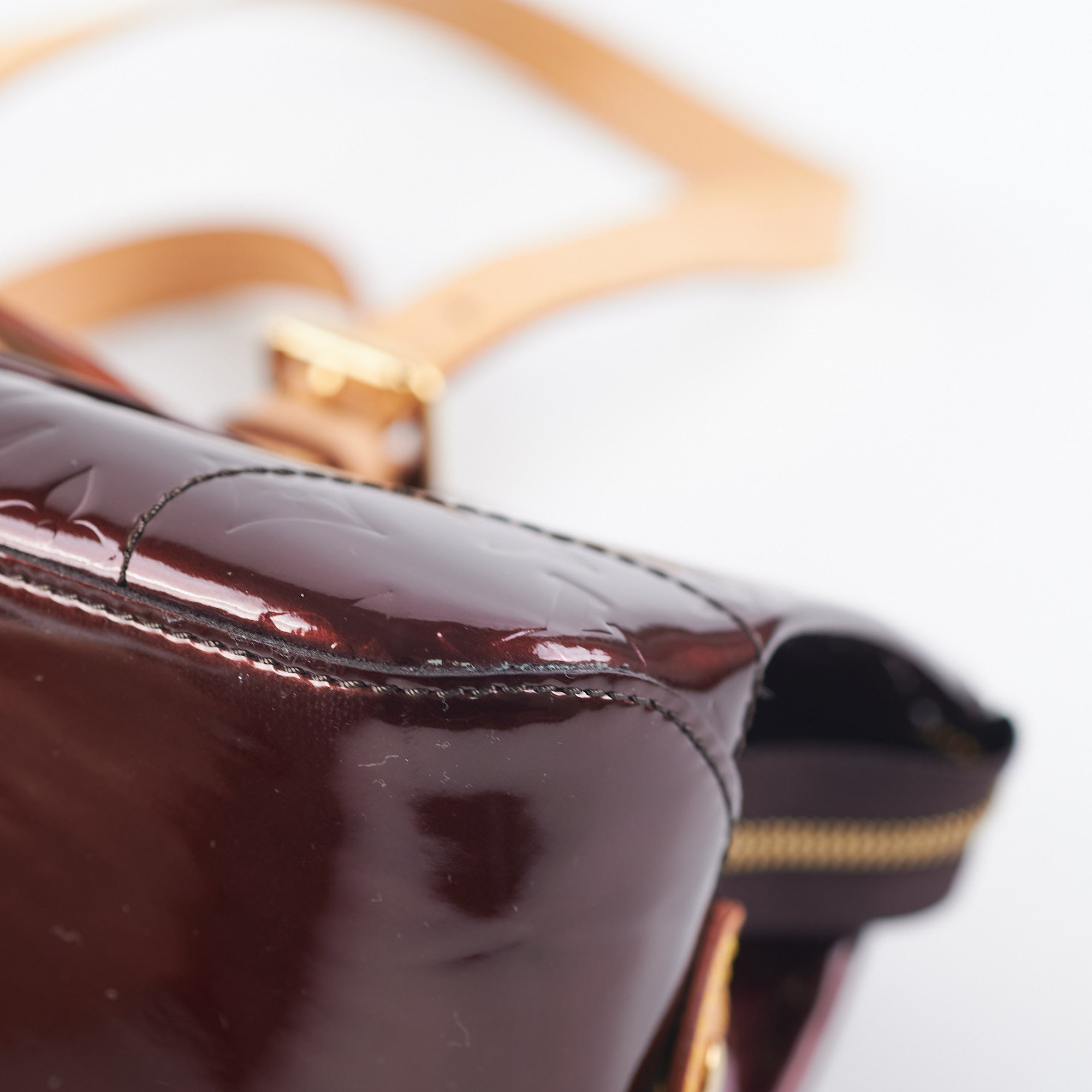 Rosewood patent leather handbag Louis Vuitton Burgundy in Patent