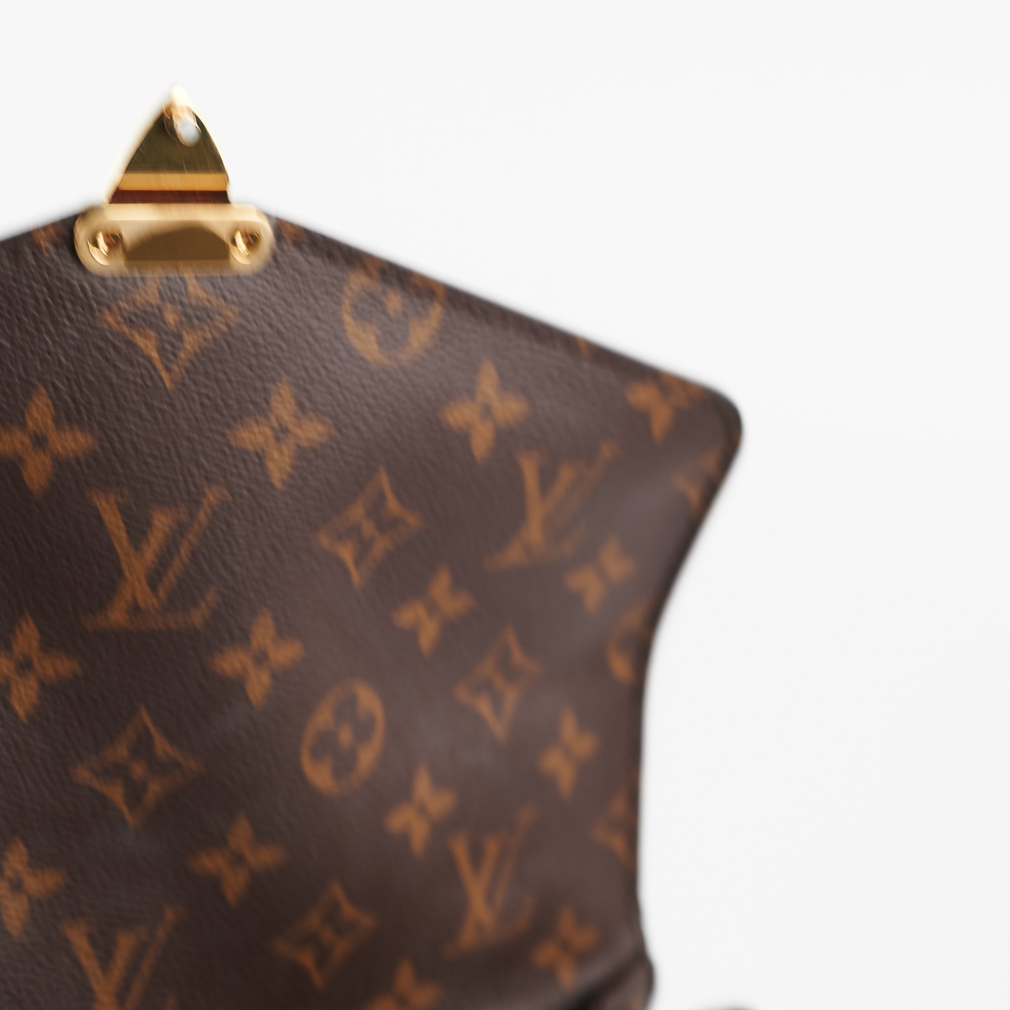 8654. Louis Vuitton Marignan Bag Monogram - THE PURSE AFFAIR
