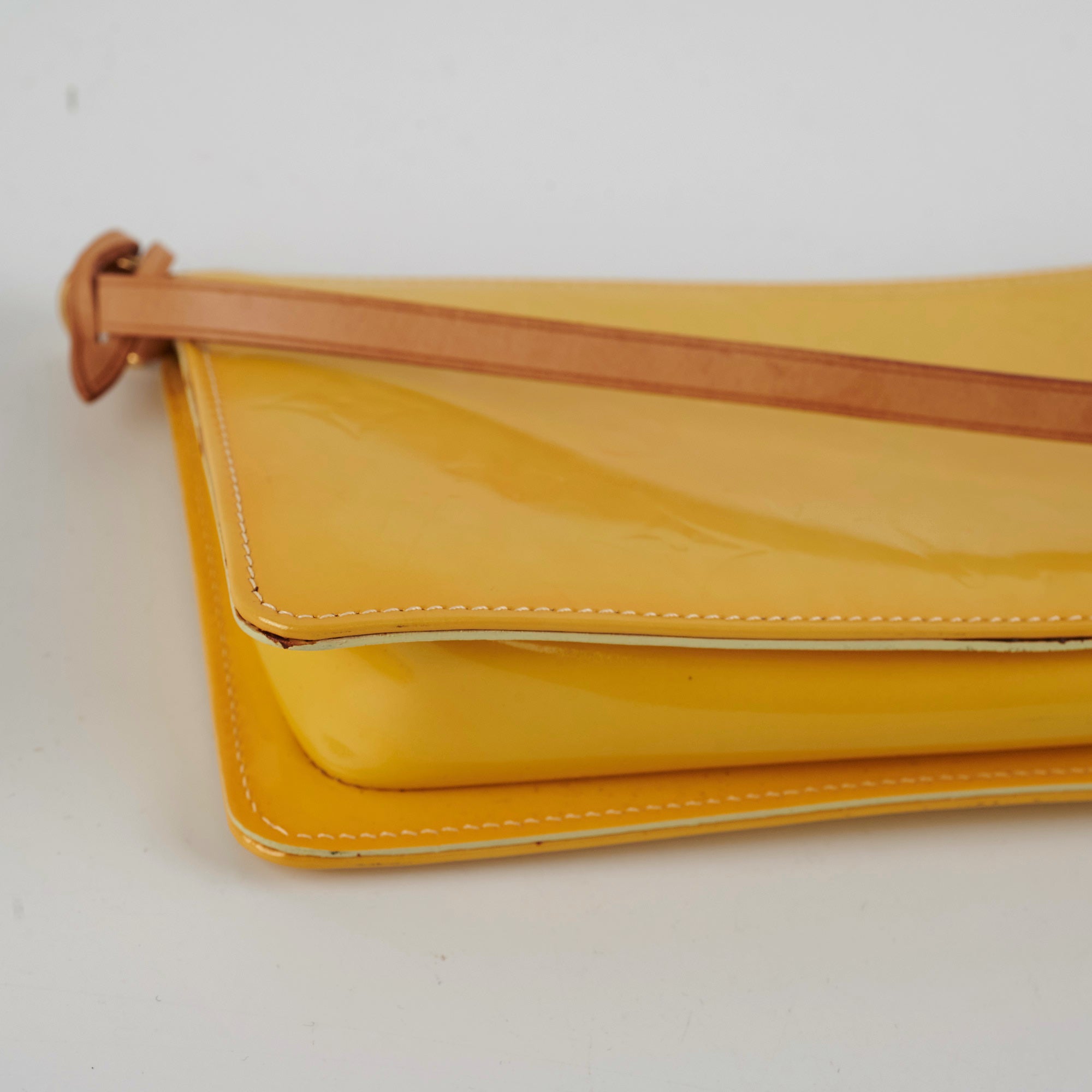 Louis Vuitton Louis Vuitton Yellow Vernis Leather Walker Pochette