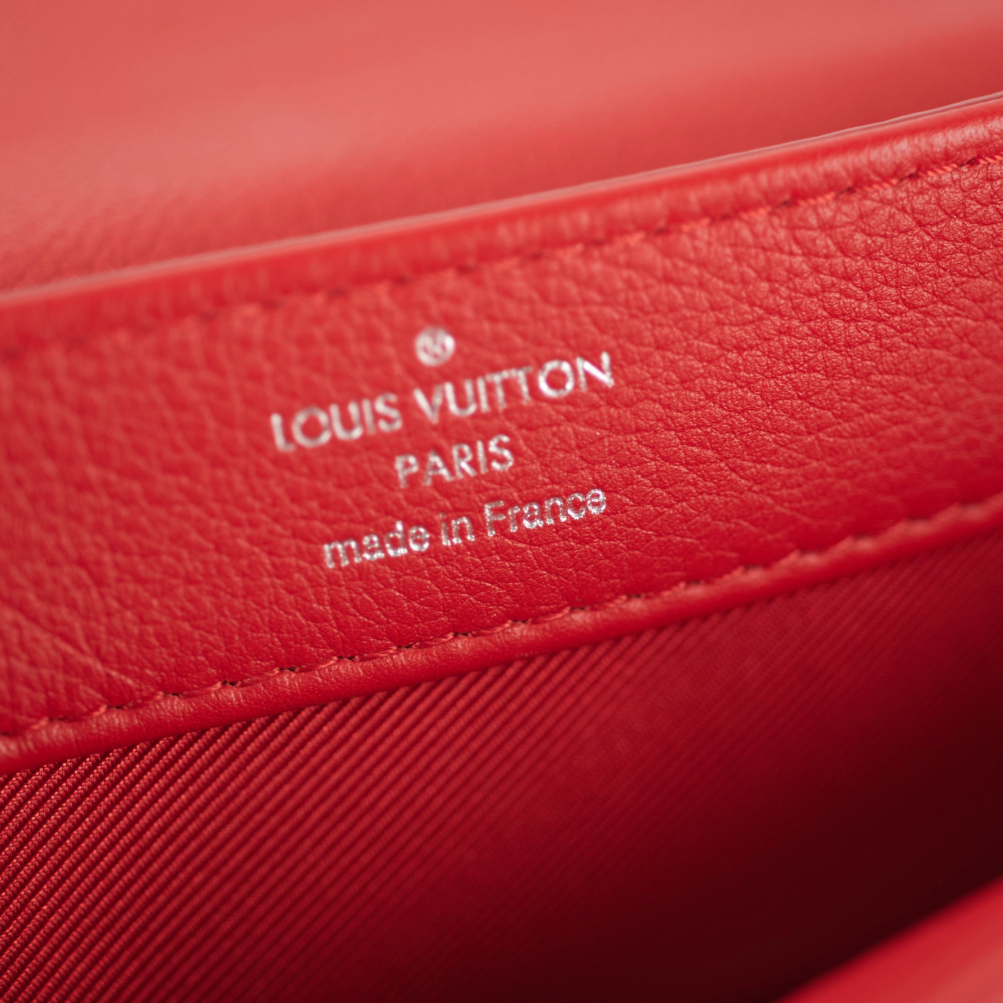 Louis Vuitton Lockme II Wallet Calfskin