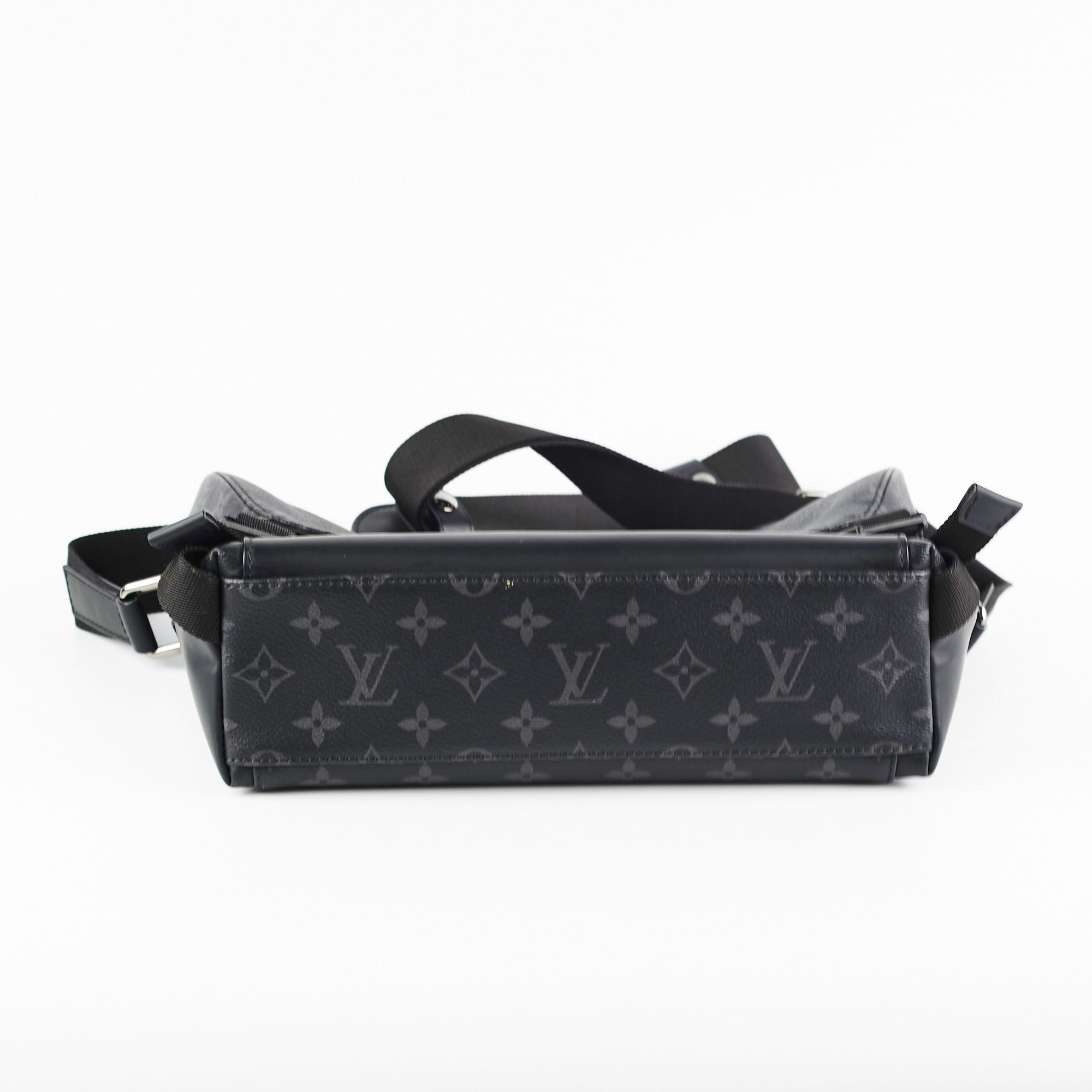 Louis Vuitton Messenger Voyager PM Bag Black - THE PURSE AFFAIR
