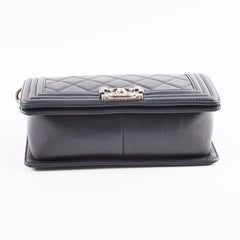 Chanel Old Medium Boy Black - Series 19