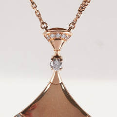 Bvlgari Diva Rose Gold Dream with Diamond Necklace