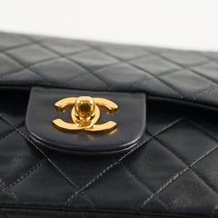 Chanel Vintage Classic Flap Small Lambskin Black - Series 1