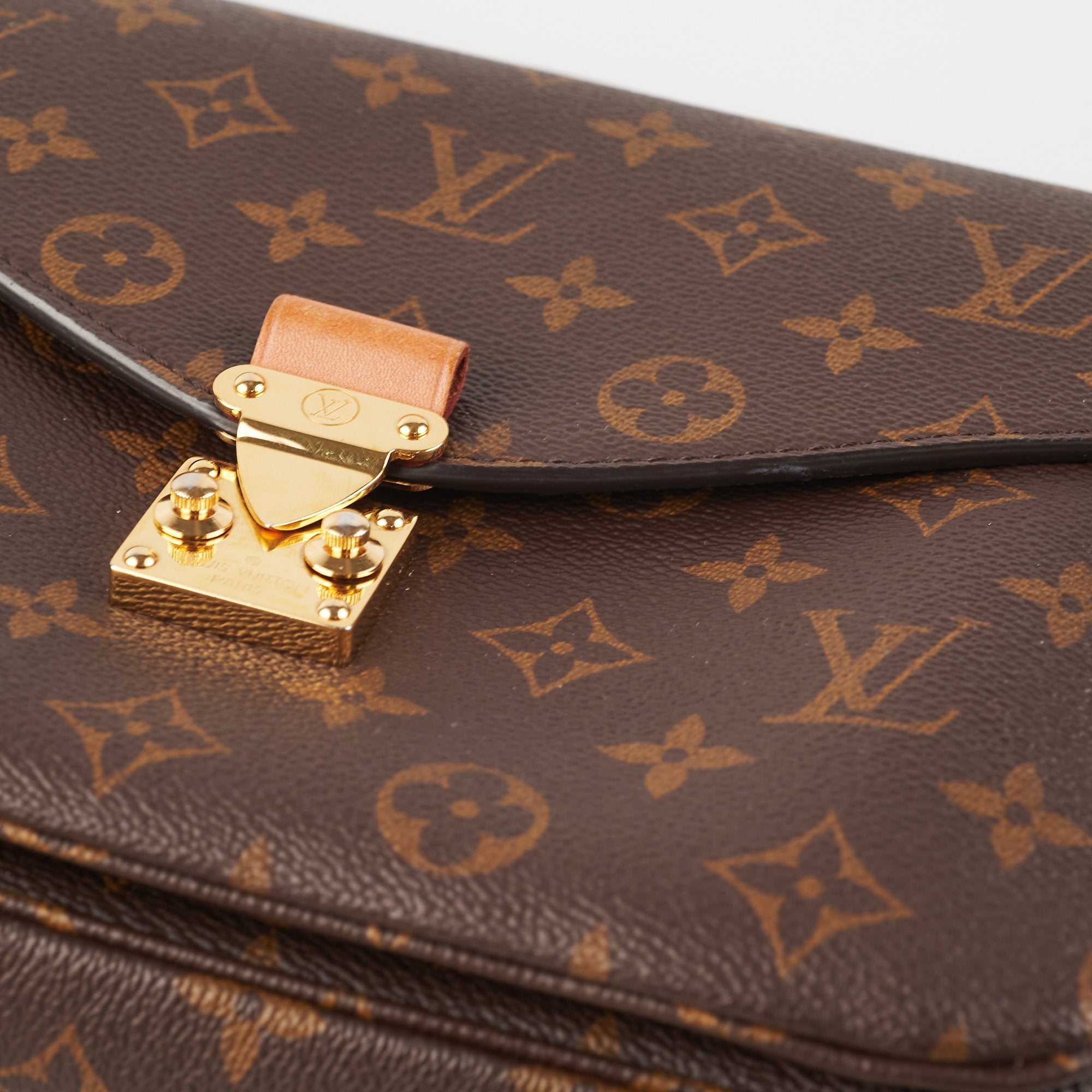 Louis Vuitton Pochette Metis Monogram - THE PURSE AFFAIR