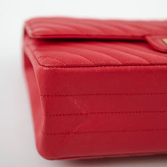 Chanel Reissue 226 Calfskin Red 27 series