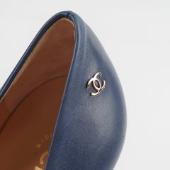 Chanel Cap Toe Leather Pumps Navy Size 40C