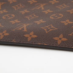 Louis Vuitton Pouch Monogram