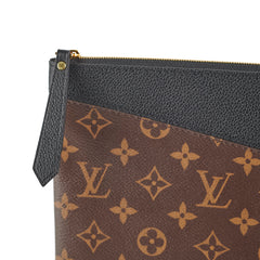 Louis Vuitton Daily Pouch Monogram