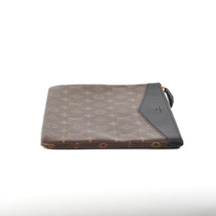 Louis Vuitton Daily Pouch Monogram