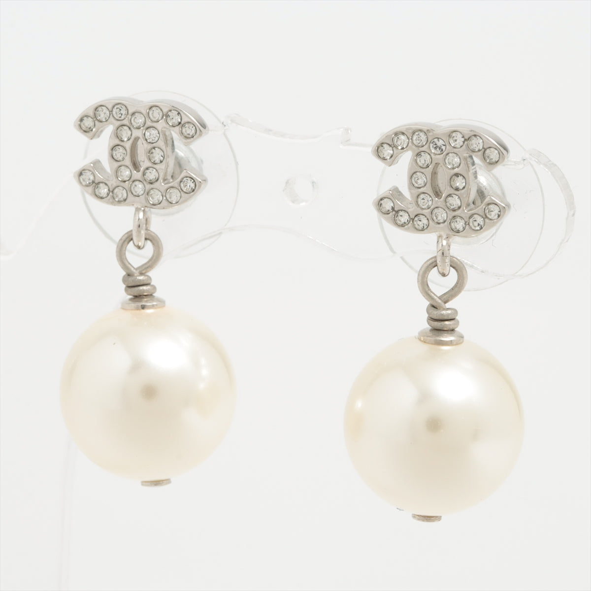 Top hơn 85 về chanel gold pearl earrings  cdgdbentreeduvn