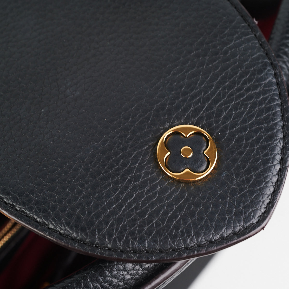 Louis Vuitton Black Calf Leather Sac Capucines GM – Siopaella