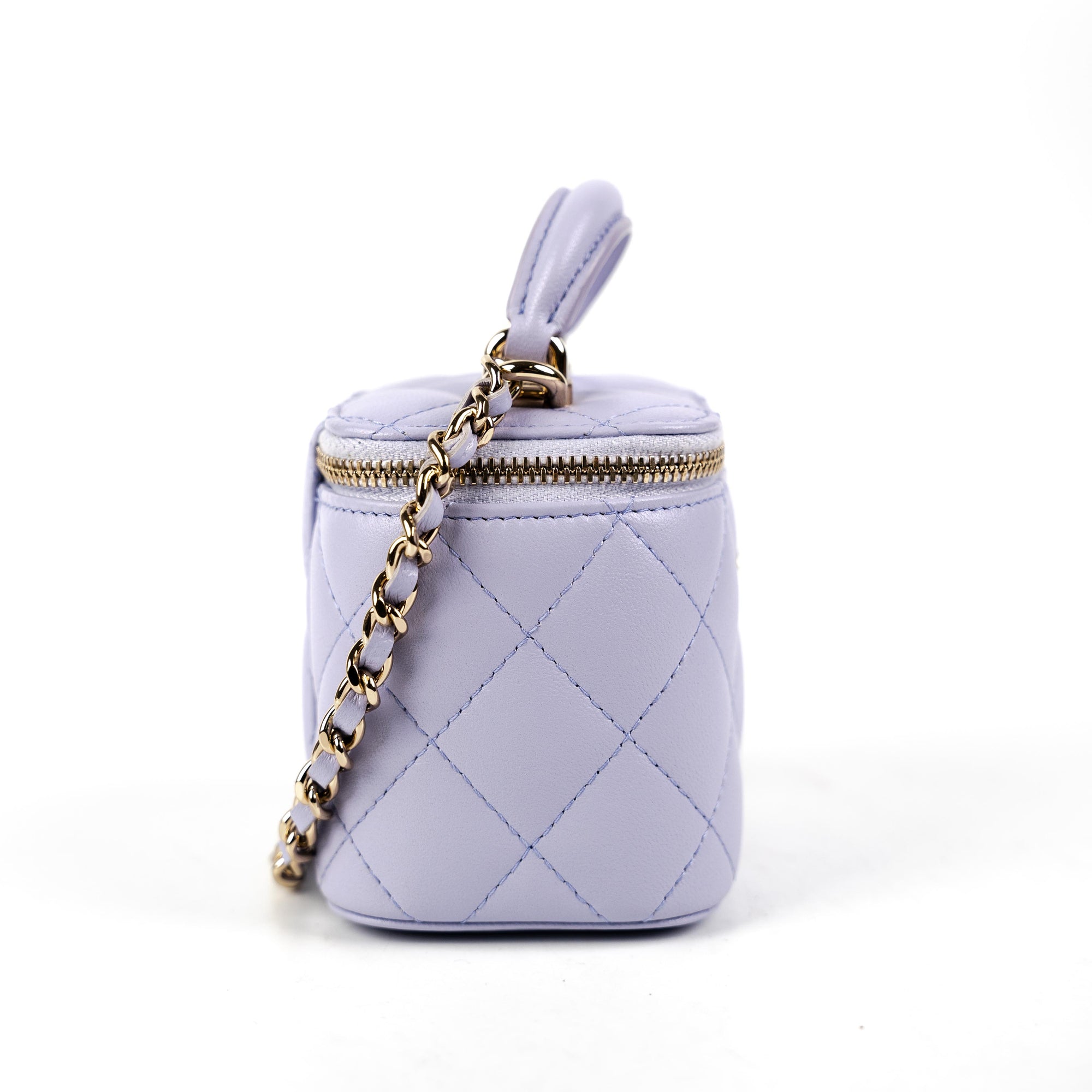 CHANEL Mini Vanity Case with Top Handle in 21K Lilac Lambskin