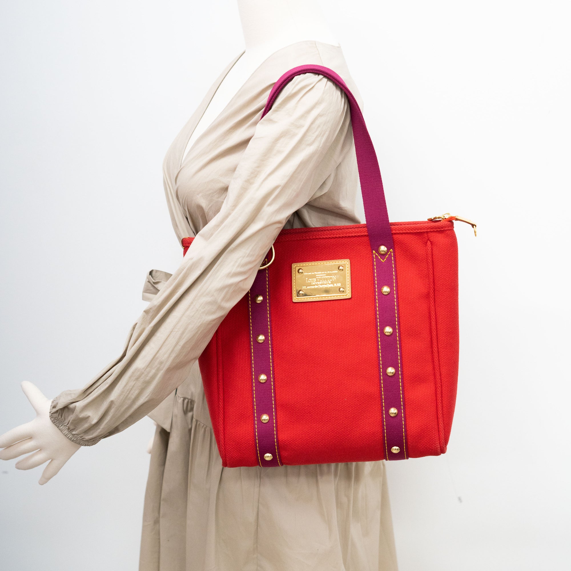 Louis Vuitton Vintage - Antigua Cabas MM Bag - Red - Fabric and Canvas  Handbag - Luxury High Quality - Avvenice