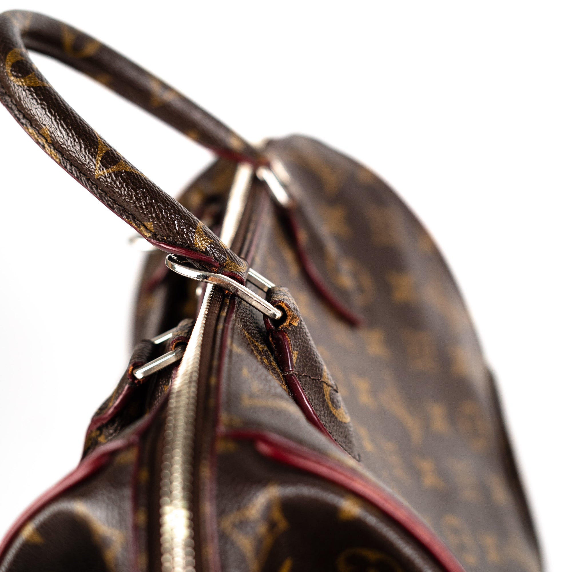 LOUIS VUITTON Monogram Dora PM Bordeaux 257517