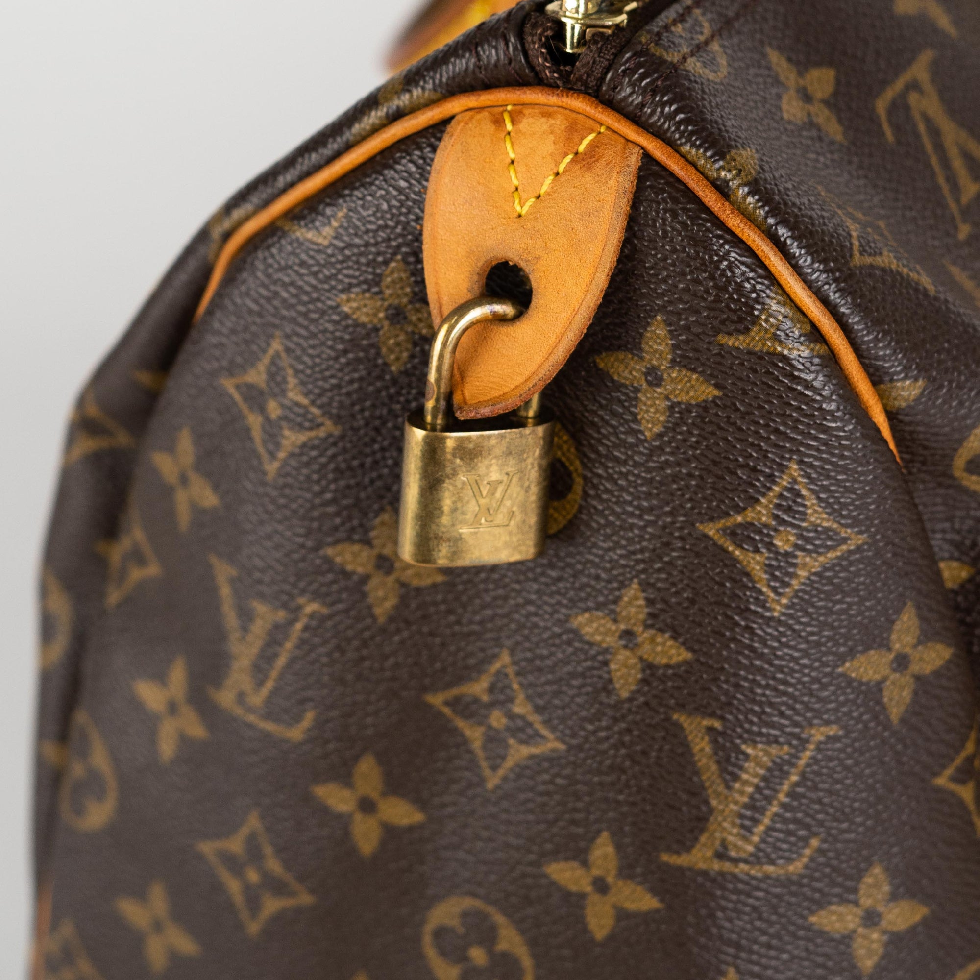 Louis Vuitton Monogram Canvas Speedy Bandouliere 35 Louis Vuitton