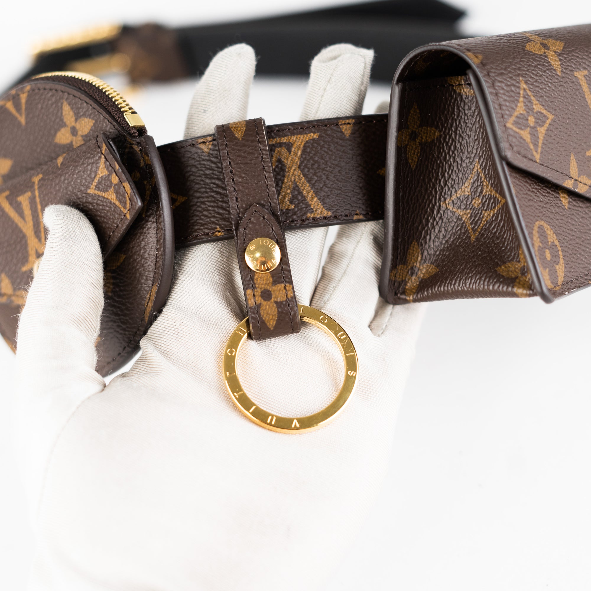 Louis Vuitton Daily Multi Pocket Belt Monogram Canvas Medium 90