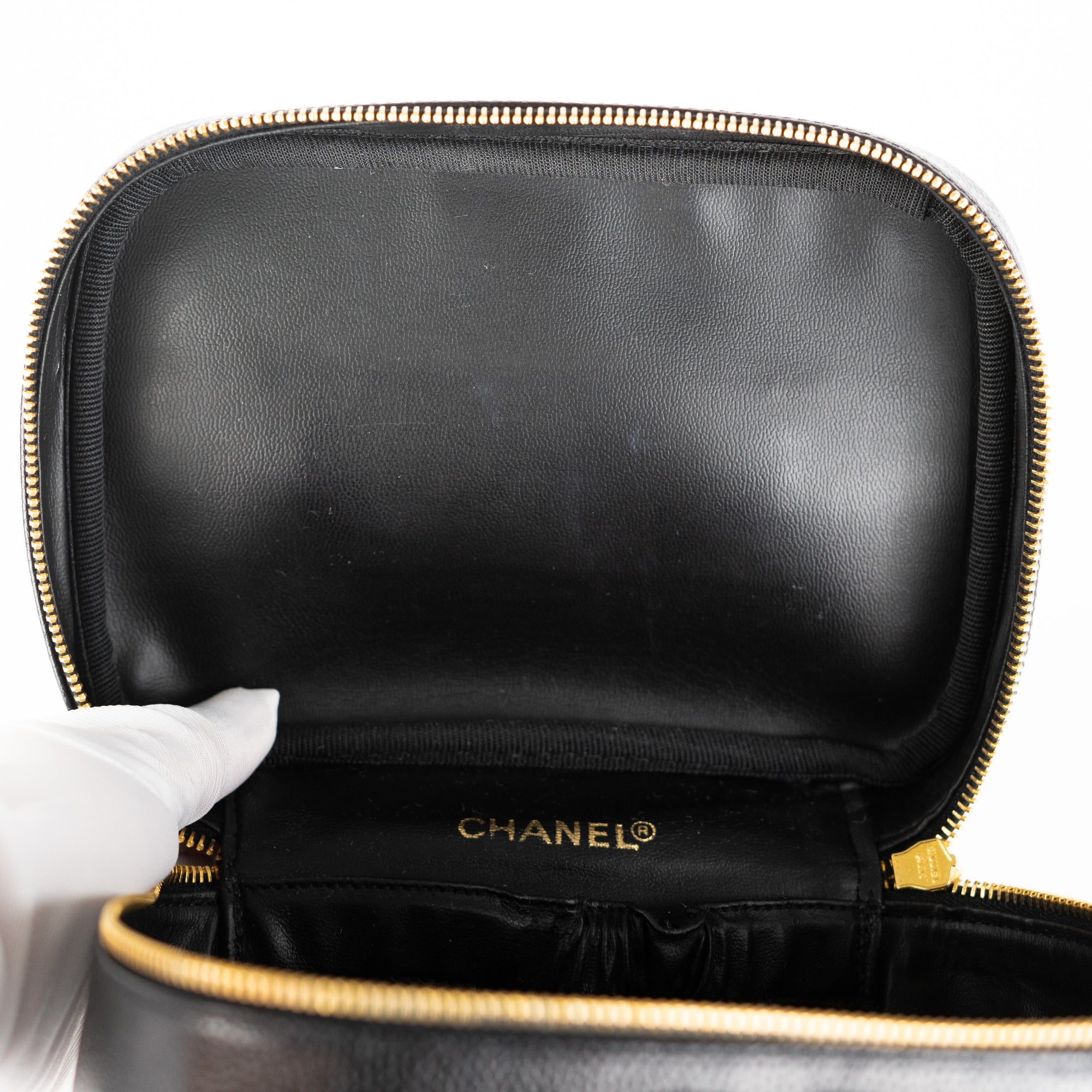 Vintage CHANEL orange caviar leather travel cosmetic, jewelry, toiletr –  eNdApPi ***where you can find your favorite designer  vintages..authentic, affordable, and lovable.