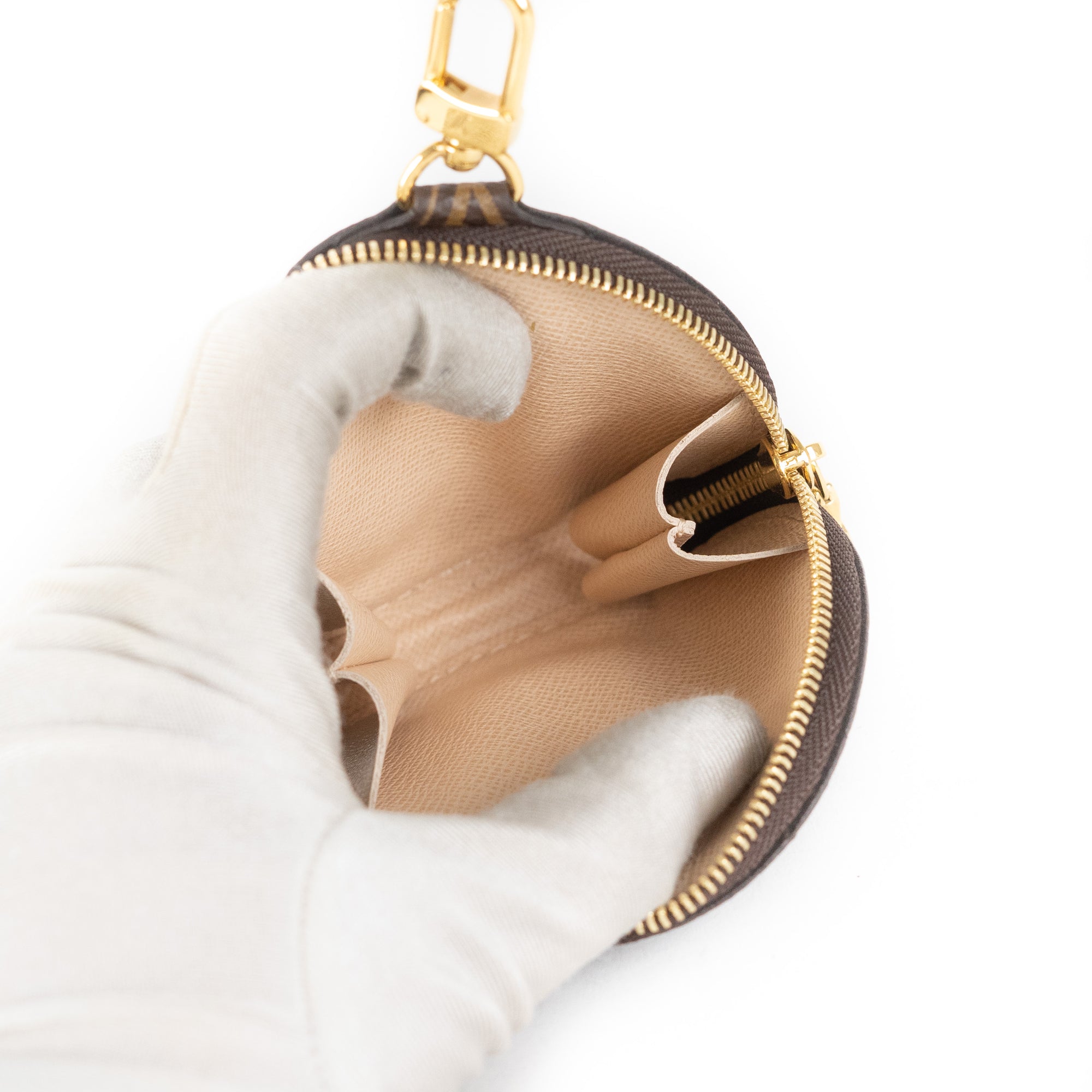 รีวิวกระเป๋า Louis Vuitton Pochette Accessories 