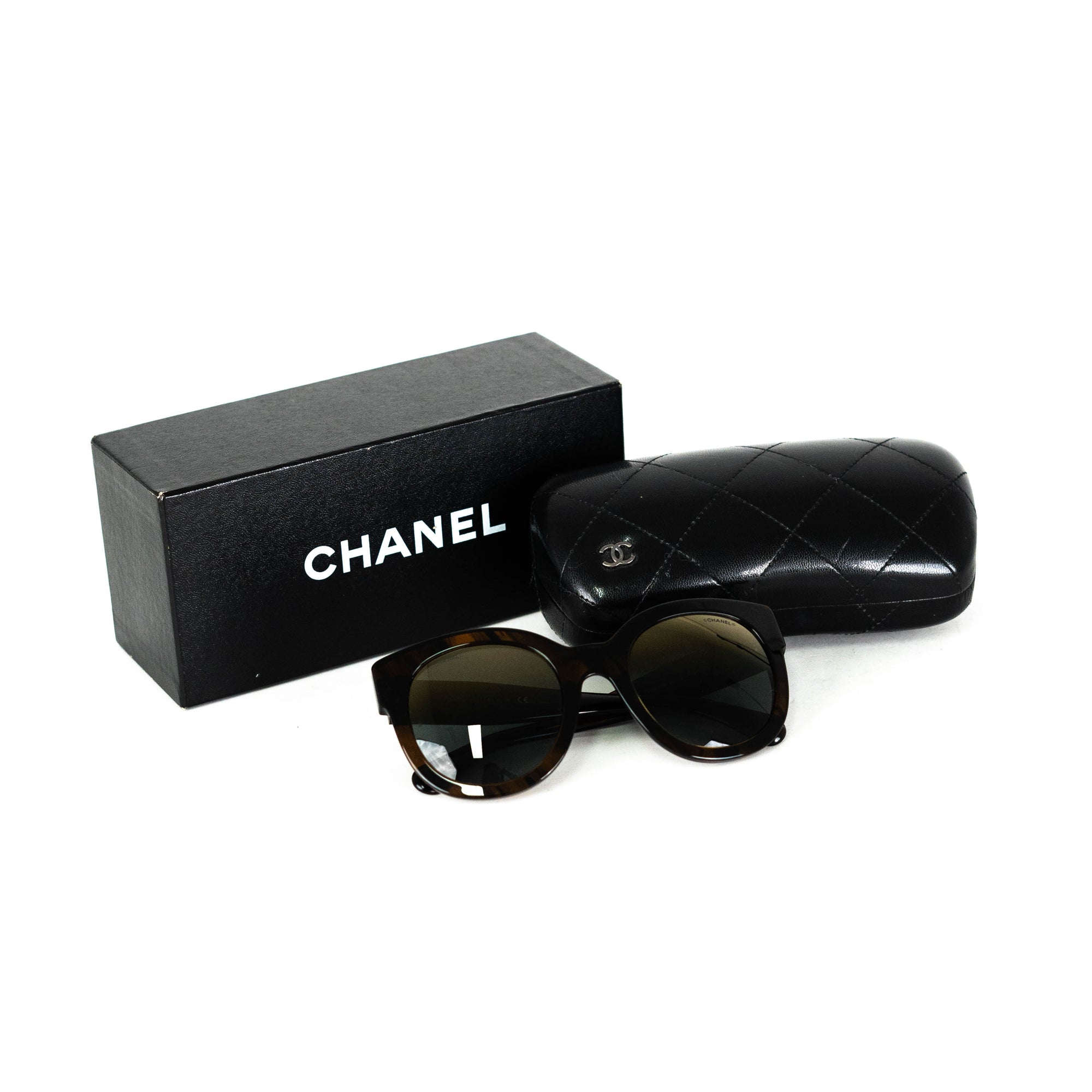 Oversized sunglasses Chanel Blue in Plastic  26792896