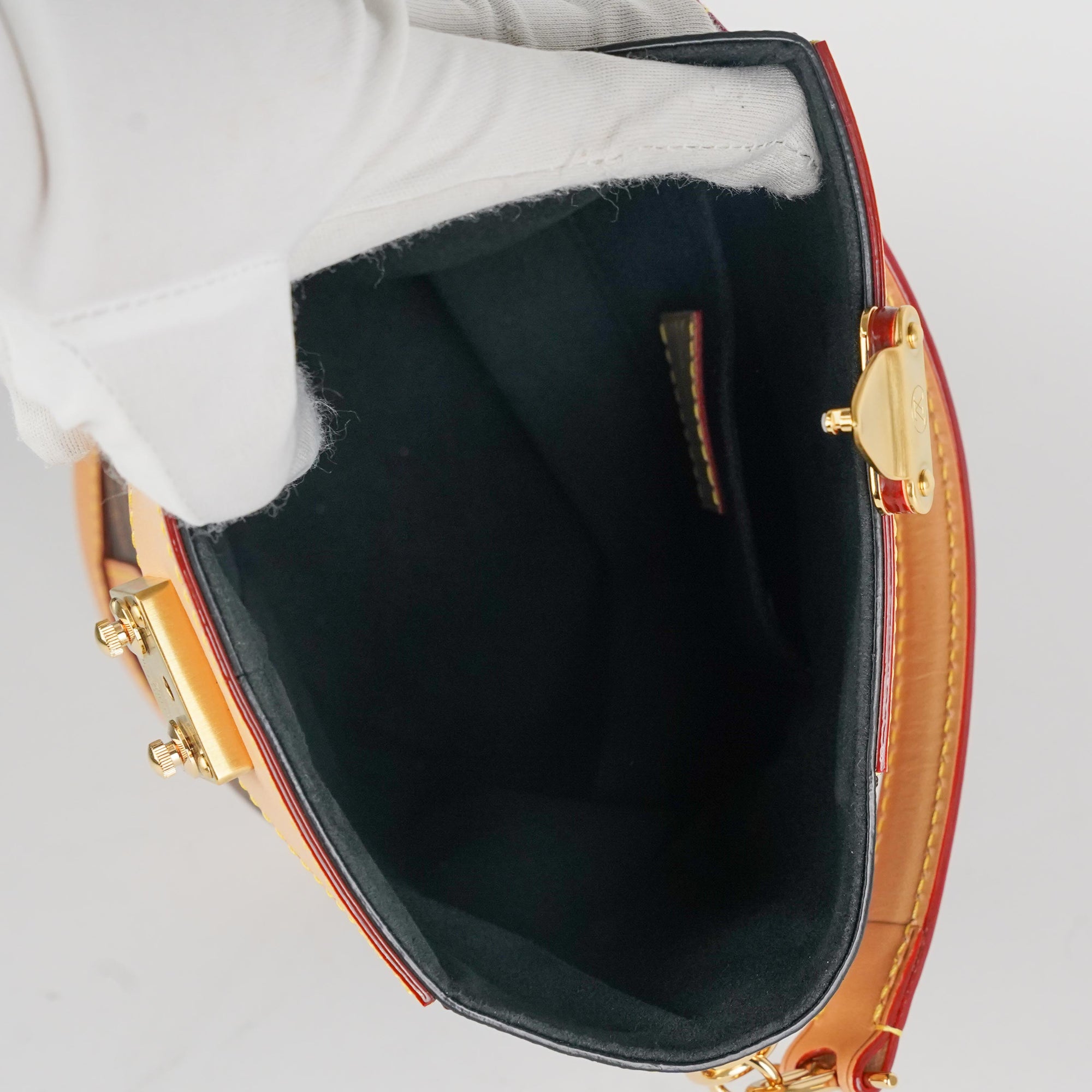 Louis Vuitton M43587 Monogram Canvas Duffle Tote/ Crossbody bag - The Attic  Place