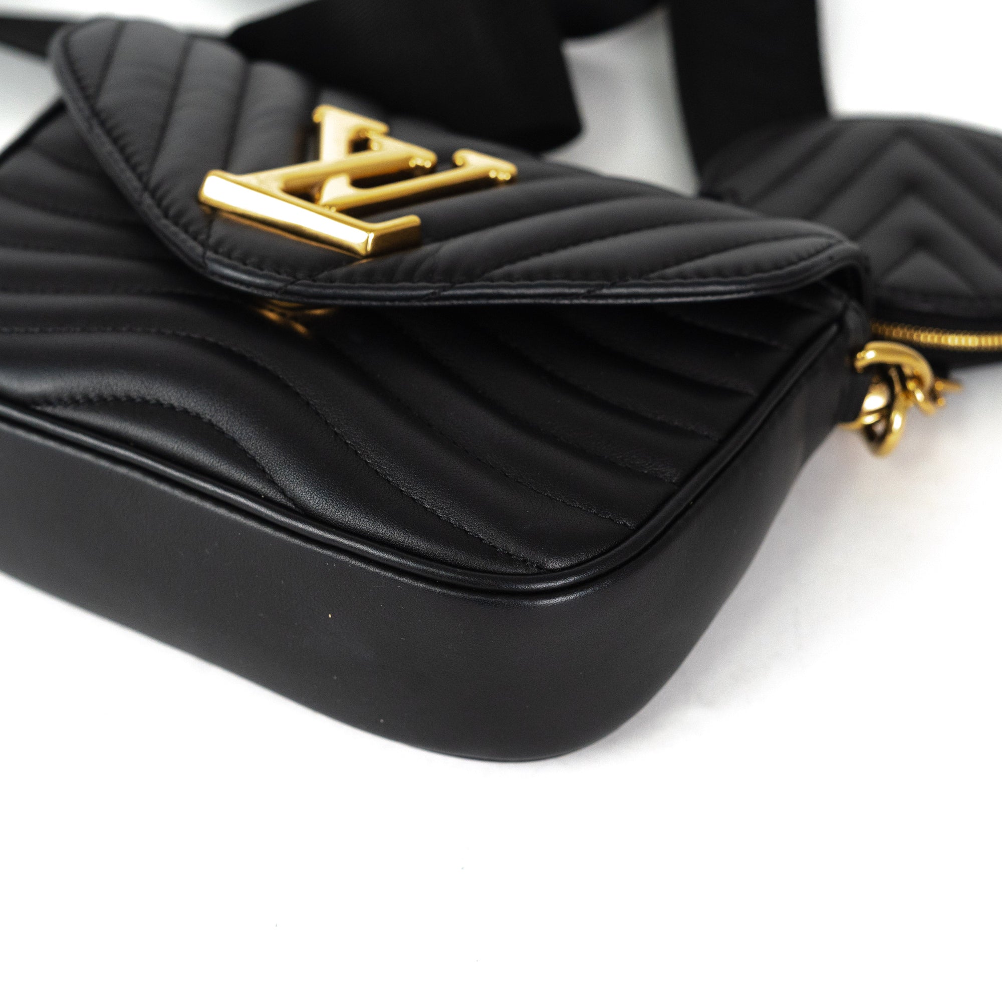 LOUIS VUITTON Calfskin New Wave Multi Pochette Black 1186680