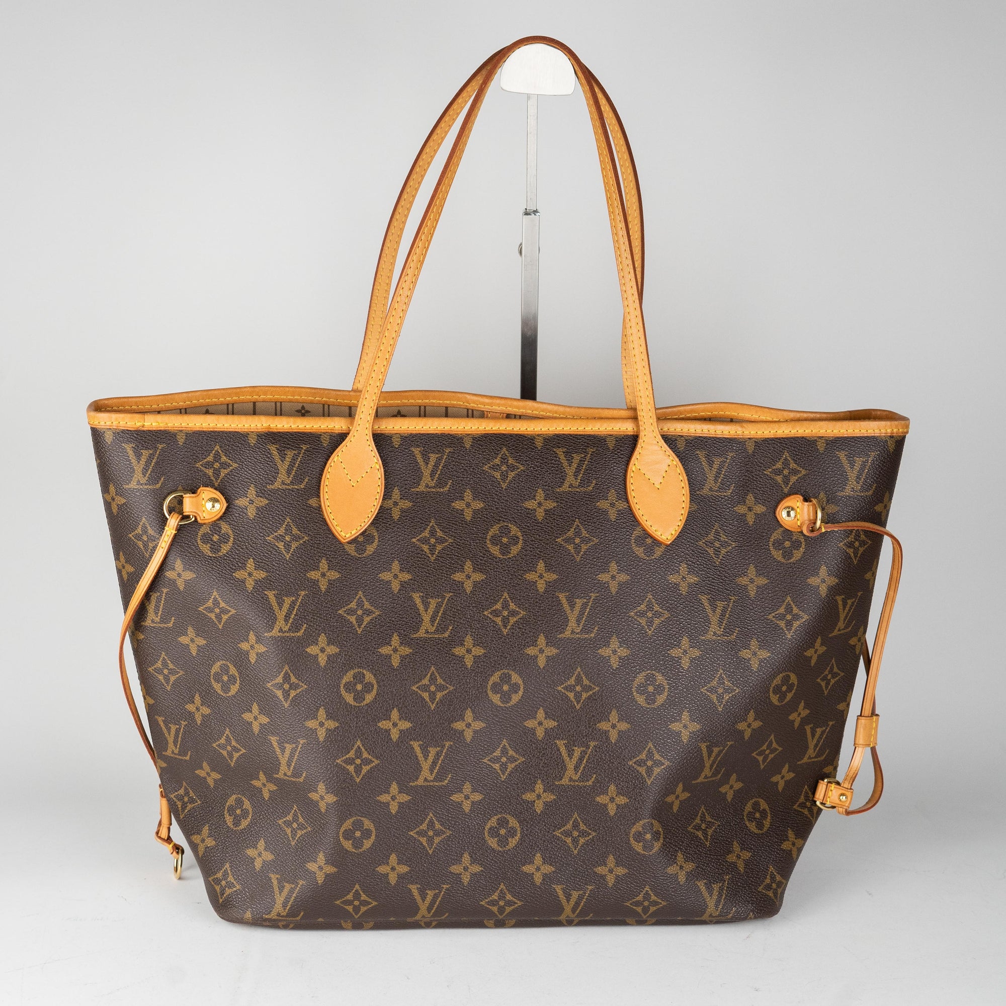 Louis Vuitton Cluny MM Monogram - THE PURSE AFFAIR