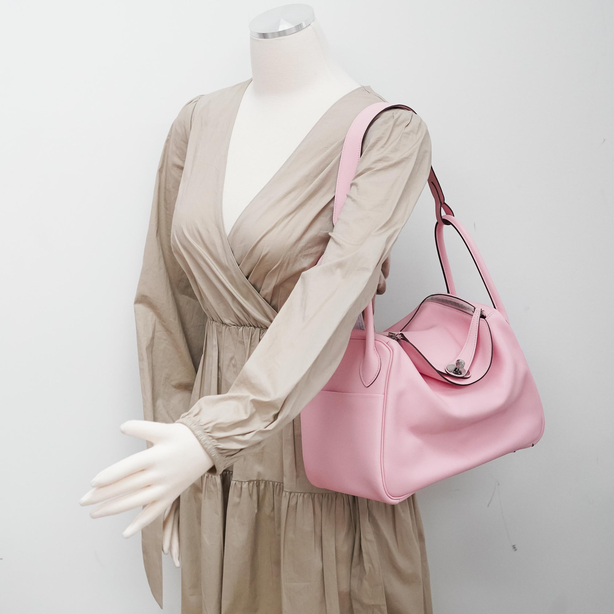 Hermes Mini Lindy Rose Sakura Swift Palladium Hardware Pink Madison Avenue Couture
